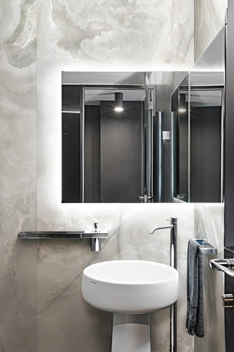 Luca Quartz Satin 120x240 6mm Silver