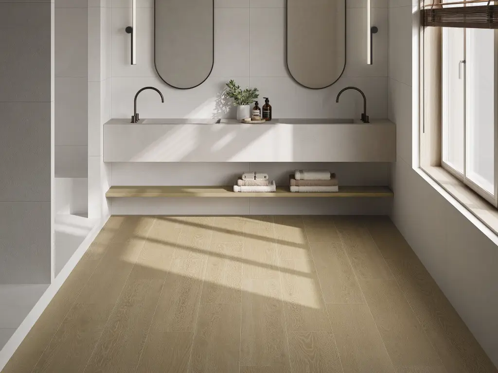 QYMH2424BI55977_KEREN_02_AMBIENTE_KEREN_OAK_25X150_REV_BYRON_ALMOND_60X120_BANO_H_SZ8.webp