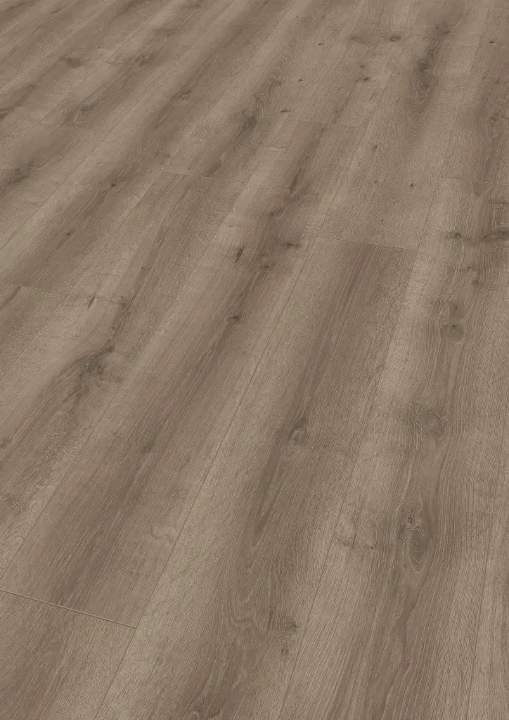 13.c7.7a.1101021835LBEicheScotchSaloonOFPersV01.webp