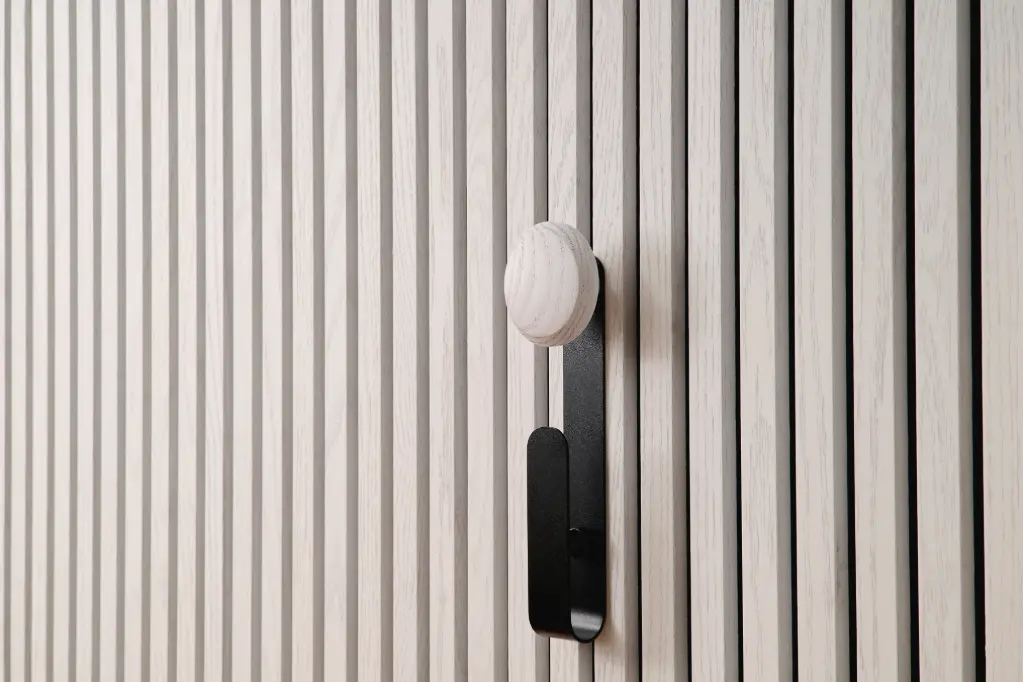 [TERH00980] ter Hürne SilentDesign LivingWall lang met houten knop Eilin 